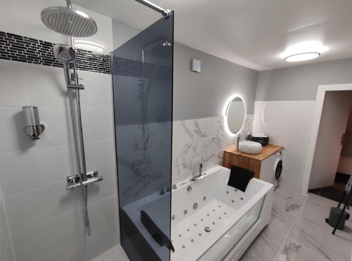 Groom Epernay - Jacuzzi & Champagne Dış mekan fotoğraf