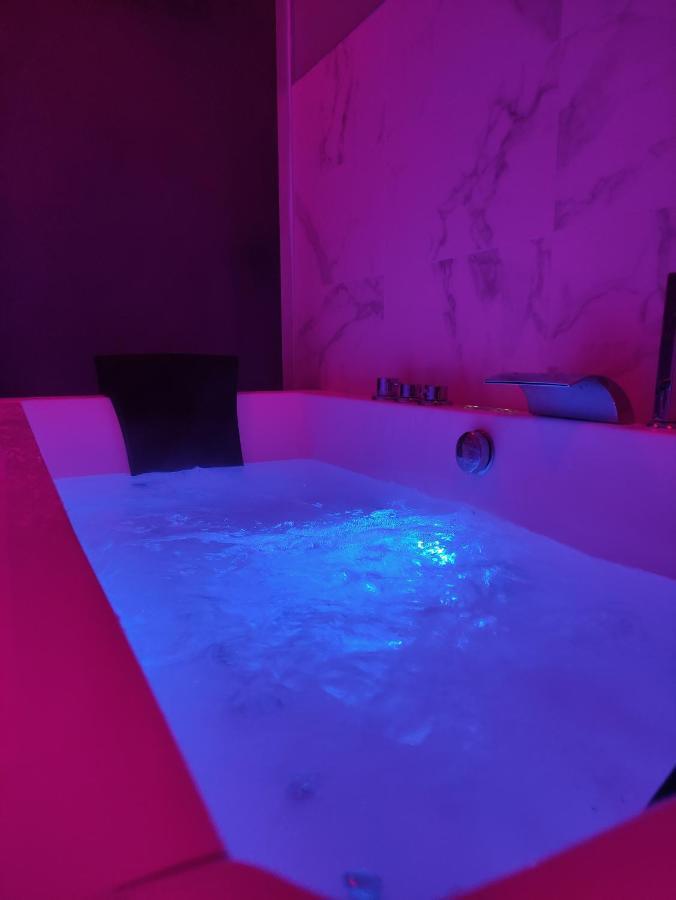 Groom Epernay - Jacuzzi & Champagne Dış mekan fotoğraf
